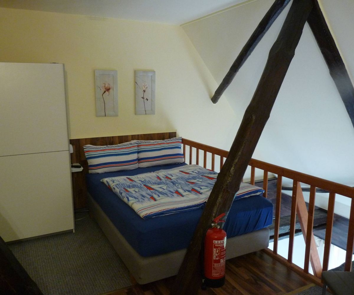 100,- Euro pro Nacht